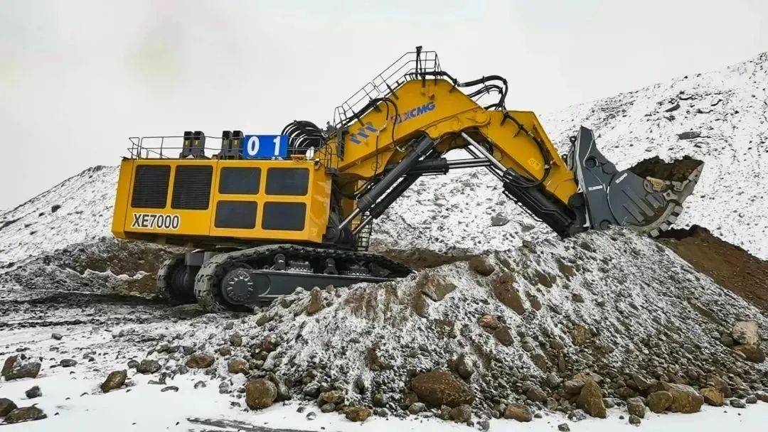 【一周了解一款矿山机械】一铲60吨！徐工XE7000液压挖掘机(图4)