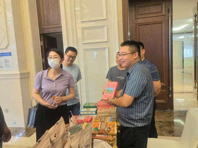 残疾人就业典型蒋红奎：从破烂大王到砖茶新星(图2)