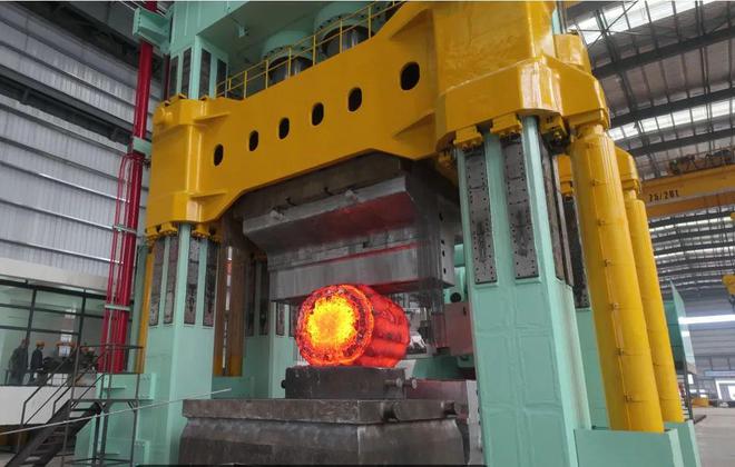 杭州屹通新材料125MN自由锻液压机试产成功(图2)