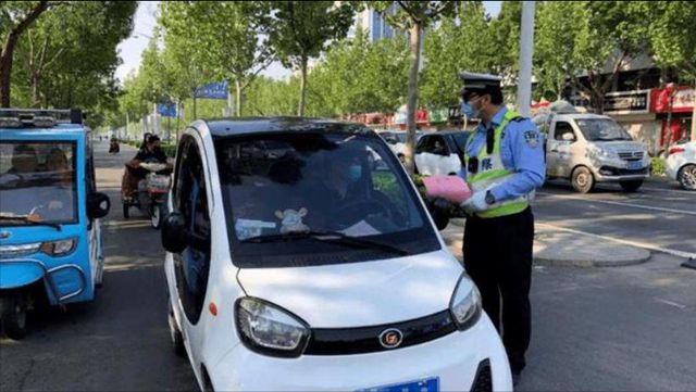 从满街乱窜到销声匿迹谁杀死了中国县城的“三无神车”？(图7)