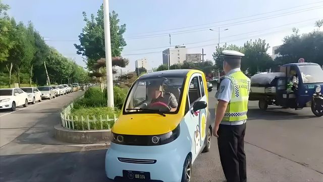 从满街乱窜到销声匿迹谁杀死了中国县城的“三无神车”？(图8)
