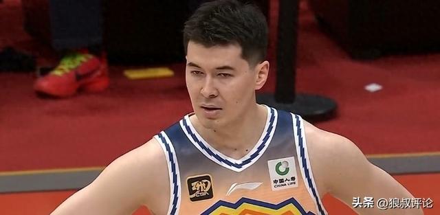 保底70万奖金！新疆男篮成首支晋级四强球队刘炜赛后满意发声(图1)