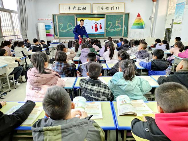 蓝朋友点亮开学季助力平安新学期！(图1)