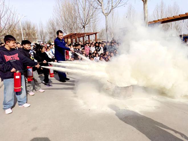 蓝朋友点亮开学季助力平安新学期！(图7)