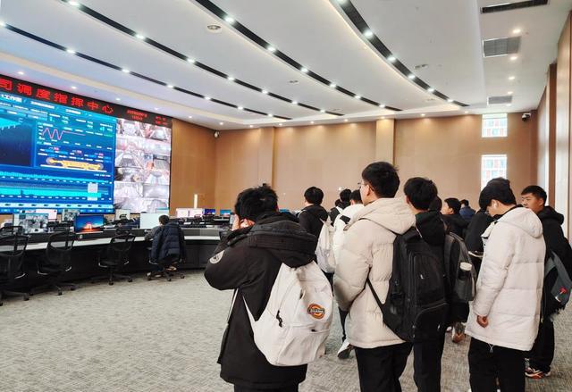 从“黑板采煤”到“指尖采煤”西安科技大学创新教育扎根深部岩层(图7)