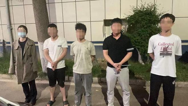 伪装“白富美”诱导网友充值武汉东西湖警方端掉一诈骗窝点刑拘20人(图1)