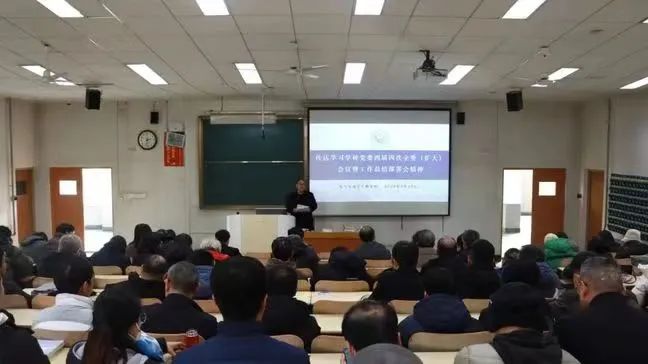 揭秘“电气现象”——打造学生成长成才的“巨人之肩”(图1)