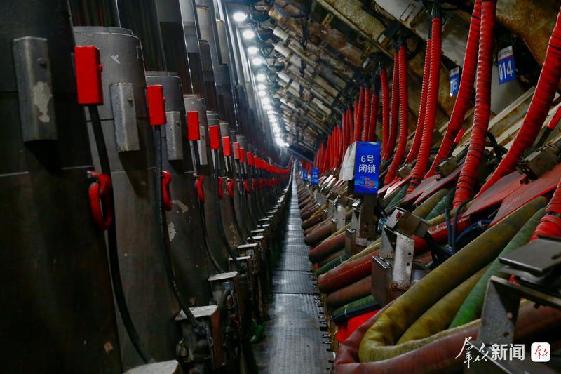 神东煤炭集团——构建“减人提效增安”的“智慧矿山”(图2)