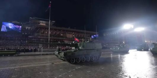 这次朝鲜阅兵都有哪些重装备？(图2)
