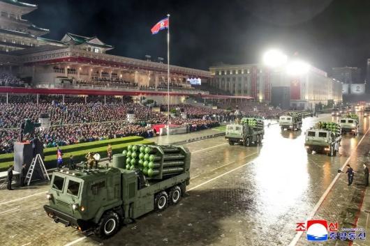 这次朝鲜阅兵都有哪些重装备？(图3)