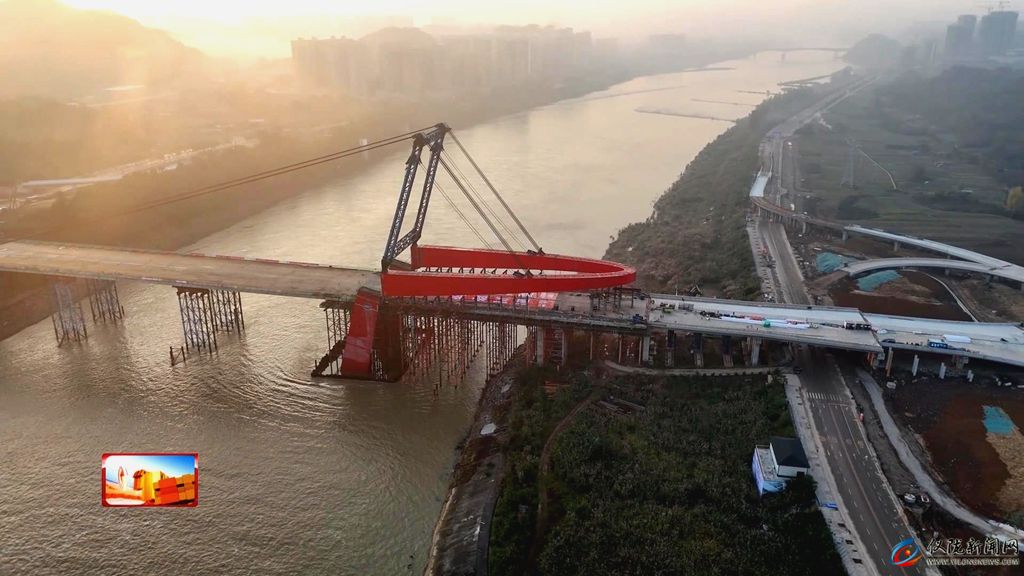嘉陵江三桥“红色火箭”主塔竖转预计年底通车(图3)