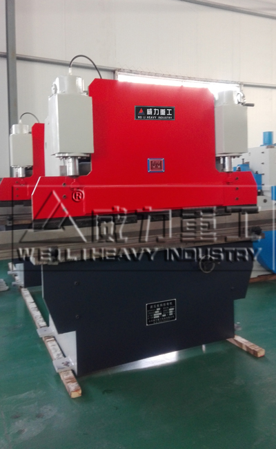 液压板料折弯机液压系统的工作原理图(图11)