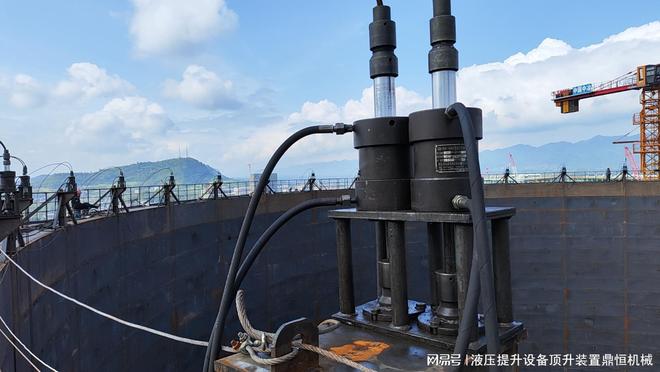 倒装液压设备厂家实力推荐：工程应用场景下的核心选型参考(图2)