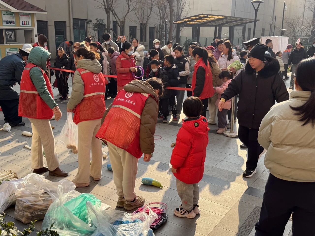 党建引领小区治理｜青岛西海岸新区隐珠街道鲁班国汇城儒苑小区：以机制创新让居民参与共管形成常态(图4)