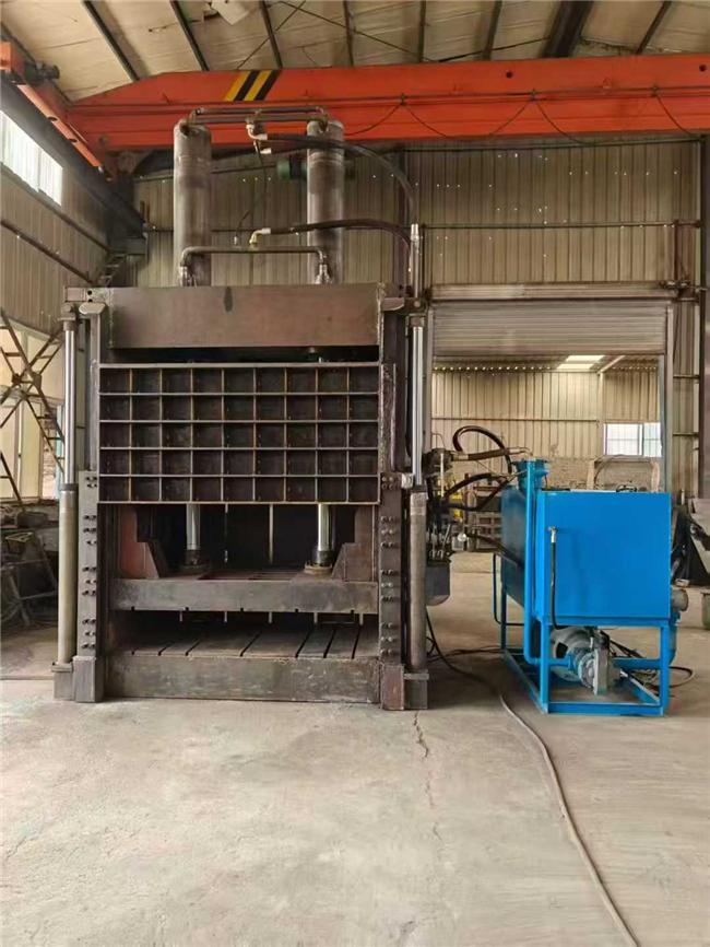 牧草液压打包机2026年源头厂家怎么选？——高性价比定制化方案真能落地吗？(图2)